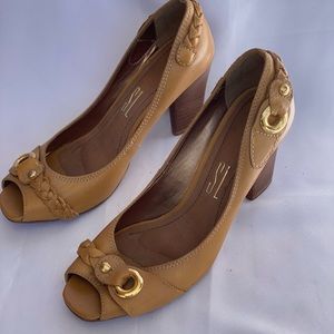 Santa Lola Tan High Hills Tan and Gold Size 7.5